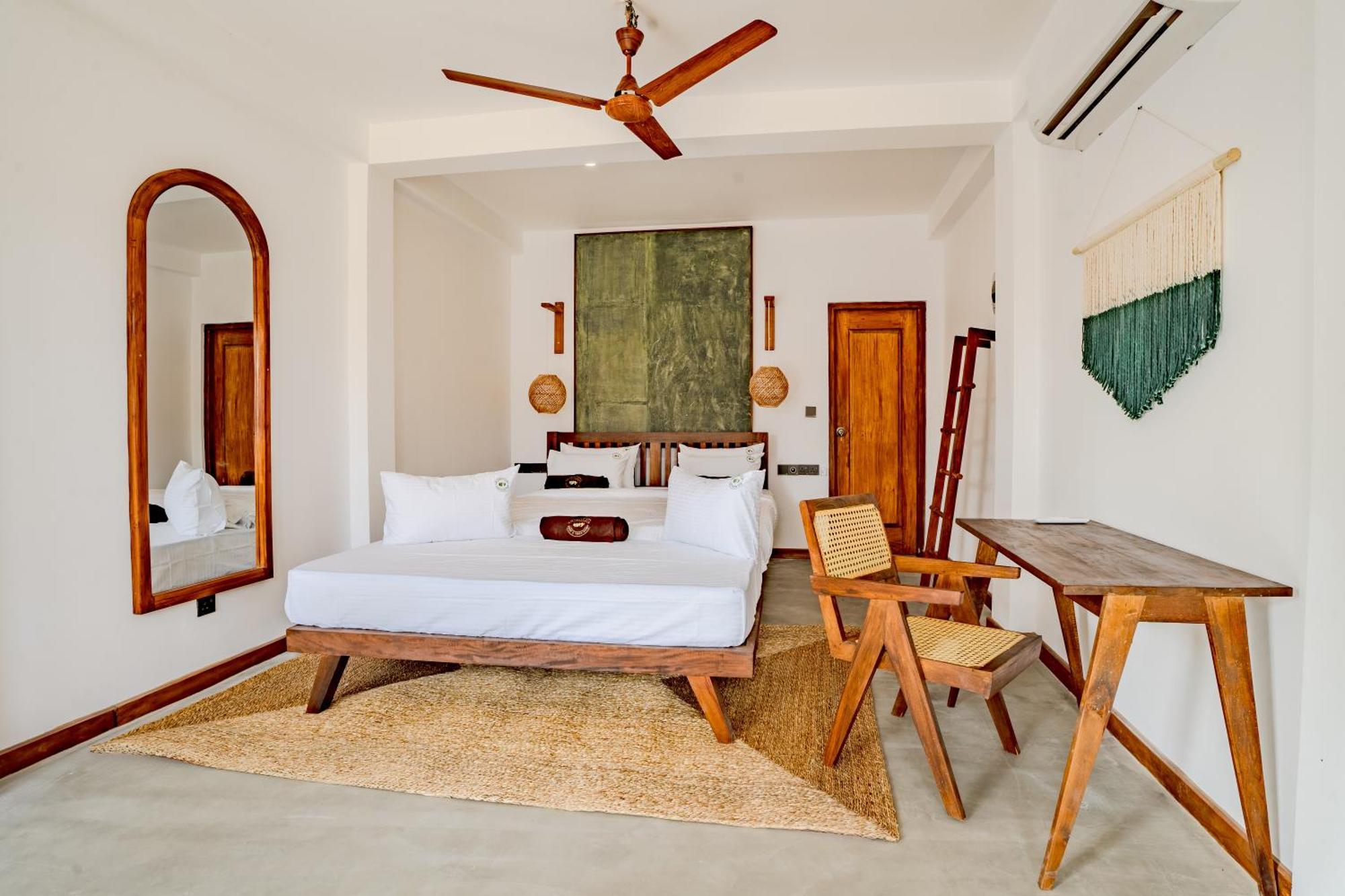 The Surf & Yoga Camp - On The - Prime Location Renovated 2024 Resort Weligama