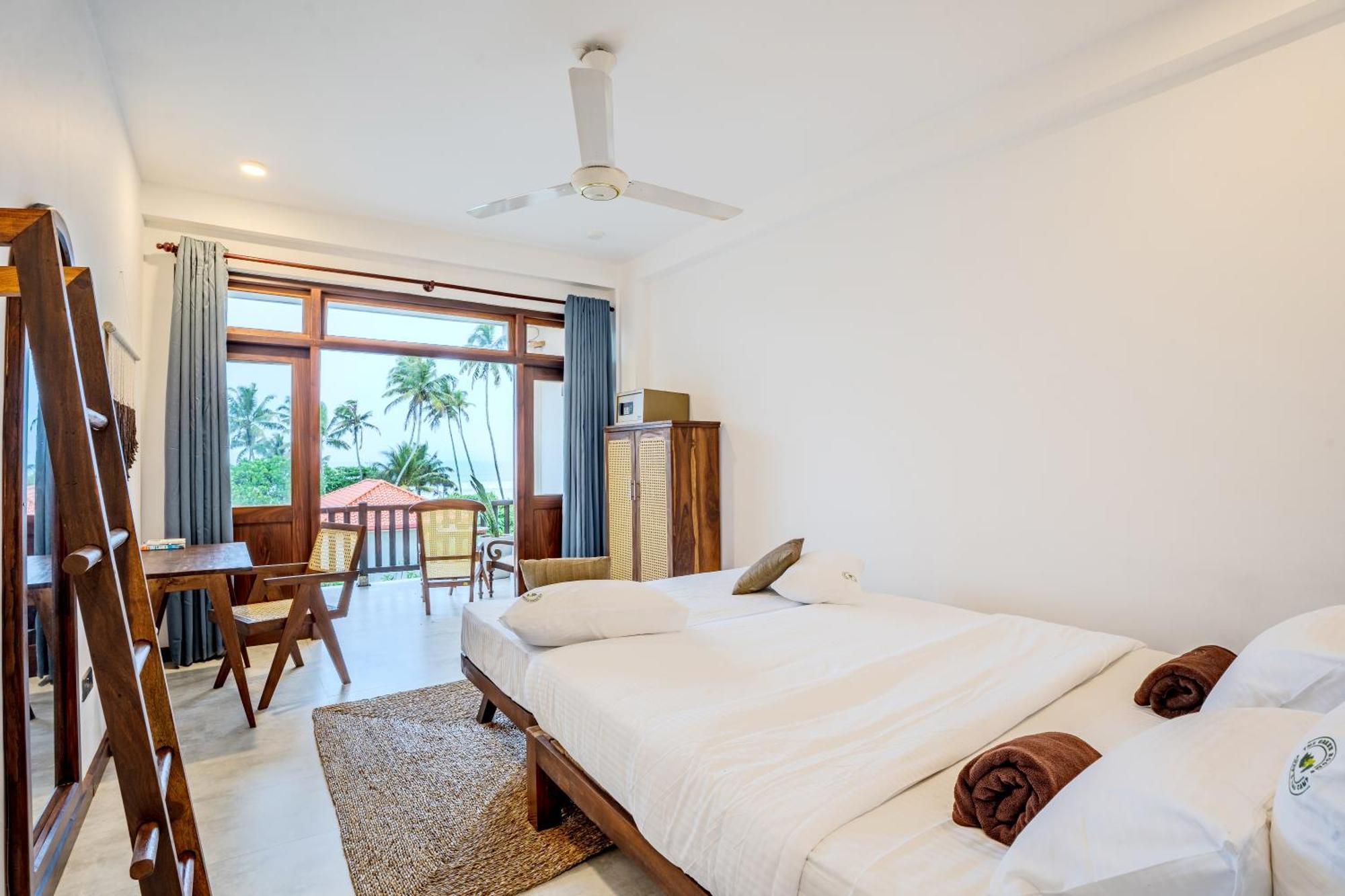 The Surf & Yoga Camp - On The - Prime Location Renovated 2024 Weligama