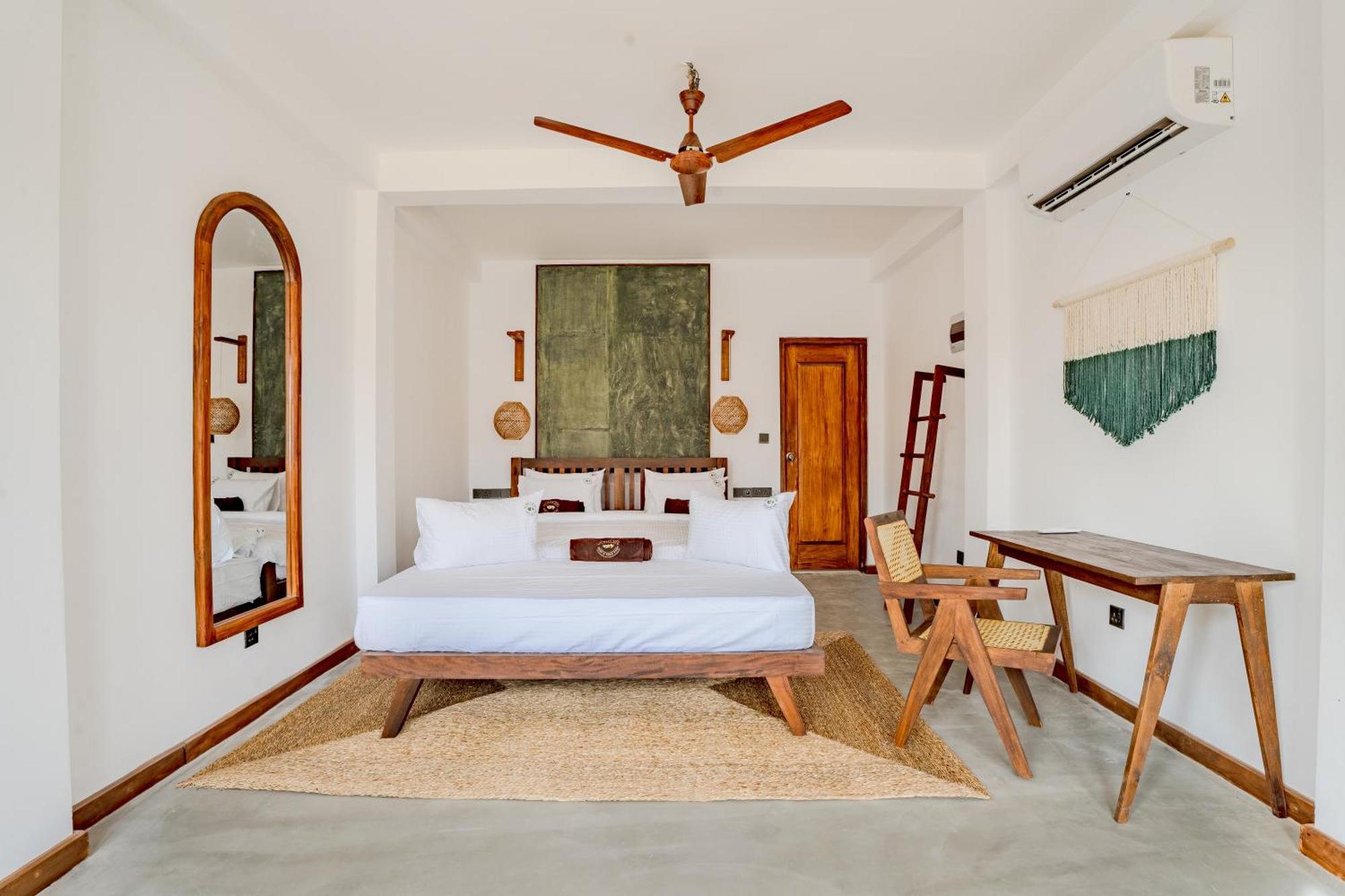 The Surf & Yoga Camp - On The - Prime Location Renovated 2024 Resort *