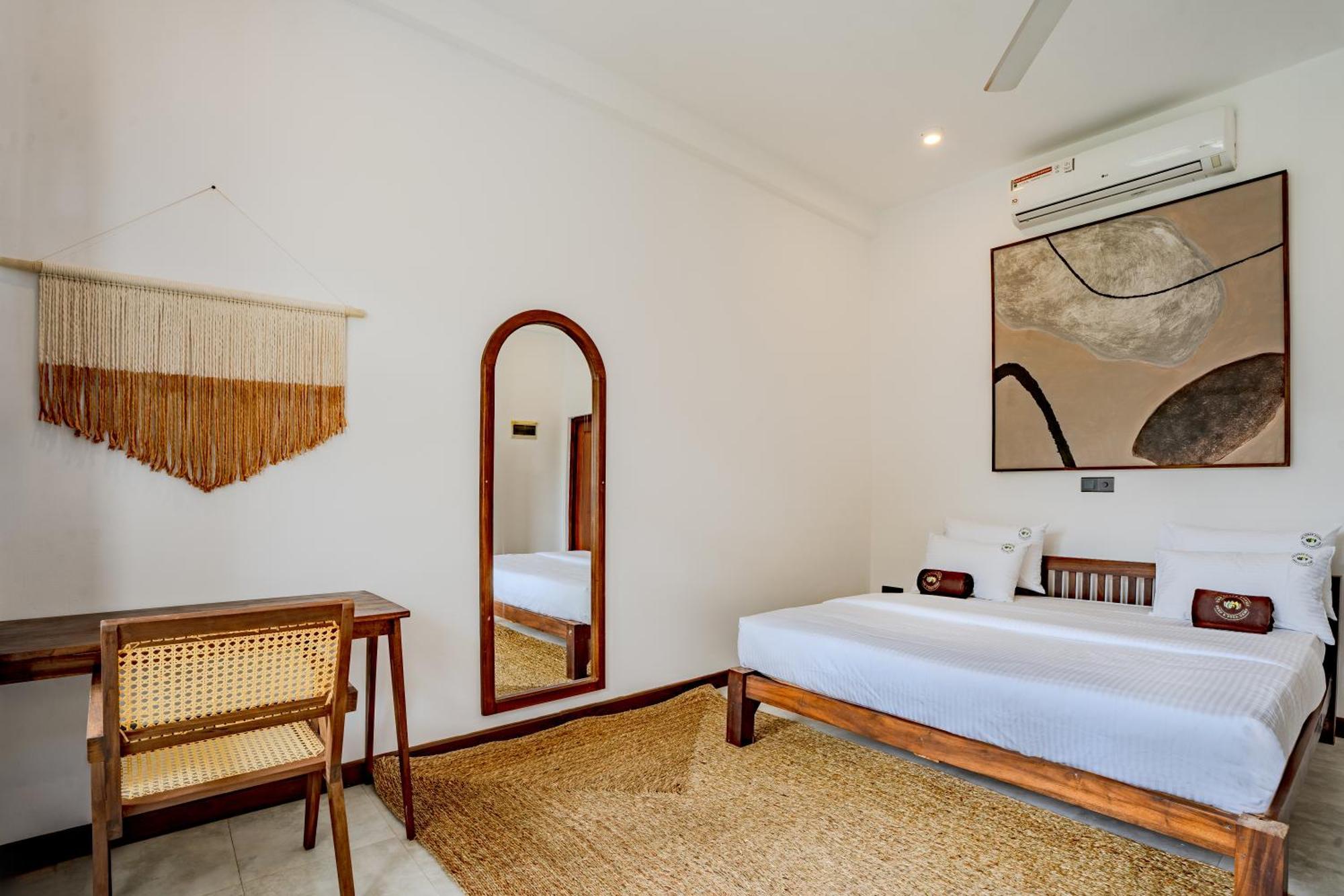 The Surf & Yoga Camp - On The - Prime Location Renovated 2024 Weligama